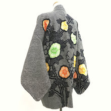 Load image into Gallery viewer, Haori Jacket Vintage(1950-1980) Black Shibori Peony Silk #10048C5