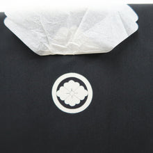 Load image into Gallery viewer, Men's Haori Black Montsuki Bamboo Silk #10435A3