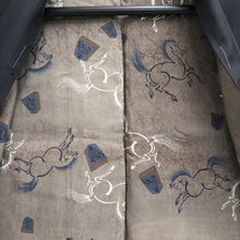 Load image into Gallery viewer, Men's Haori Vintage(1950-1980) Black Montsuki Silk #10420A2