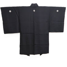 Load image into Gallery viewer, Men's Haori Vintage(1950-1980) Black Montsuki Silk #10420A2