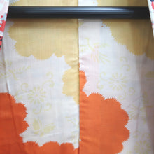 Load image into Gallery viewer, Haori Jacket Vintage(1950-1980) White Red Black Flower Silk #10841E2