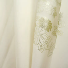 Load image into Gallery viewer, Juban White Gold Peony Plum blossom Silk #10514B2