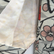 Load image into Gallery viewer, Haori Jacket Vintage(1920-1950) White Meisen Floral pattern Silk #11001F5