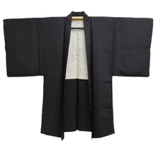 Load image into Gallery viewer, Men's Haori Vintage(1950-1980) Black Montsuki Silk #10423A2