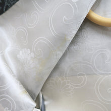 Load image into Gallery viewer, Haori Jacket Vintage(1950-1980) Black Gold Flower Silk #9718A1