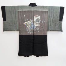 Load image into Gallery viewer, Men's Haori Vintage(1950-1980) Black Montsuki Habutae Ukiyoe Silk #10881E4