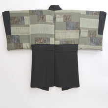Load image into Gallery viewer, Men's Haori Vintage(1950-1980) Black Montsuki Habutae Old documents Silk #10882E4
