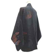 Load image into Gallery viewer, Haori Jacket Vintage(1950-1980) Black Ryusui Floral pattern Silk #11066A4