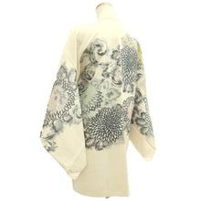 Load image into Gallery viewer, Haori Jacket Vintage(1950-1980) Cream white Chrysanthemum Silk #10685D1