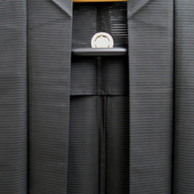 Load image into Gallery viewer, Men's Haori Vintage(1950-1980) Black See-Through Montsuki Silk #10428A3