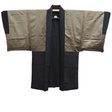 Load image into Gallery viewer, Men's Haori Vintage(1950-1980) Black Montsuki Landscape Silk #10413A2