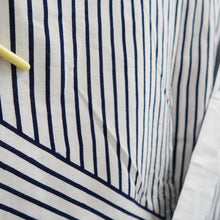 Load image into Gallery viewer, Yukata Vintage(1950-1980) White Navy Curling Wave Cotton #10487B1