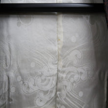 Load image into Gallery viewer, Haori Jacket Vintage(1950-1980) Black Gold Silver Chrysanthemum Silk #10054C5