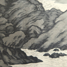 Load image into Gallery viewer, Men's Haori Vintage(1950-1980) Black Montsuki Landscape Silk #10413A2