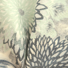 Load image into Gallery viewer, Haori Jacket Vintage(1950-1980) Cream white Chrysanthemum Silk #10685D1
