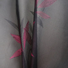 Load image into Gallery viewer, Kimono Vintage(1950-1980) Black Magenta See-Through Leaves Silk #10277E4