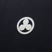 Load image into Gallery viewer, Men's Haori Vintage(1950-1980) Black Landscape Habutae Silk #10643C4