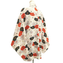 Load image into Gallery viewer, Haori Jacket Vintage(1950-1980) White Black Red Chrysanthemum Silk #10588C1