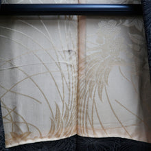 Load image into Gallery viewer, Haori Jacket Vintage(1950-1980) Black Chrysanthemum Silk #10043C5