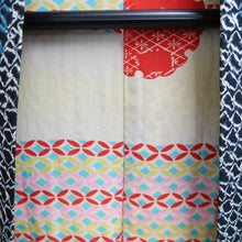 Load image into Gallery viewer, Haori Jacket Vintage(1920-1950) Black Red Blueish Shibori Tatewaku Silk #11039A3
