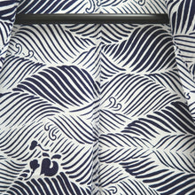 Load image into Gallery viewer, Yukata Vintage(1950-1980) White Navy Wave Cotton #10490B1