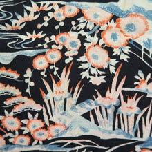 Load image into Gallery viewer, Haori Jacket Vintage(1950-1980) Black Floral pattern Silk #11019A2
