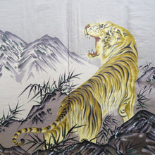 Load image into Gallery viewer, Men's Haori Vintage(1950-1980) Dark Blue Tsumugi Tiger Silk #10886E4