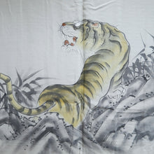Load image into Gallery viewer, Men's Haori Vintage(1950-1980) Dark Blue Tiger Silk #10654C4