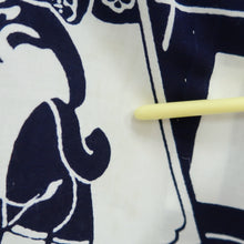 Load image into Gallery viewer, Yukata Vintage(1950-1980) White Navy Kabuki Cotton #10764D4