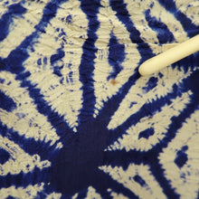 Load image into Gallery viewer, Kimono Vintage(1950-1980) Light Yellow Purple Shibori Silk #10261E4