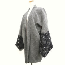 Load image into Gallery viewer, Haori Jacket Vintage(1950-1980) Black Full Shibori Flower Silk #10151D4