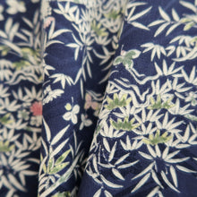 Load image into Gallery viewer, Haori Jacket Vintage(1950-1980) Dark Blue Flower Silk #10120D3