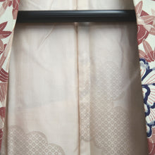 Load image into Gallery viewer, Haori Jacket Vintage(1950-1980) White Chrysanthemum Maple Leaf Silk #10742D3