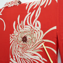 Load image into Gallery viewer, Kimono Vintage(1920-1950) Red Chrysanthemum Silk #10774D4