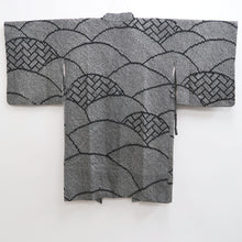 Load image into Gallery viewer, Haori Jacket Vintage(1950-1980) Black Full Shibori Wave Silk #10196D5