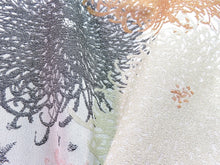 Load image into Gallery viewer, Haori Jacket Vintage 1960's Off White Woven Full-blown Chrysanthemum #0039
