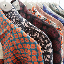 Load image into Gallery viewer, Bundle 12pcs Silk Vintage Haori Jacket Wholesale Bulk Free Shipping #440
