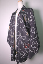 Load image into Gallery viewer, Haori Jacket Vintage(1950-1980) Black Flower Silk #8731J5