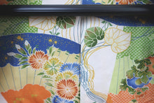 Load image into Gallery viewer, Haori Jacket Vintage(1920-1950) Purple Chrysanthemum Silk #8810A4