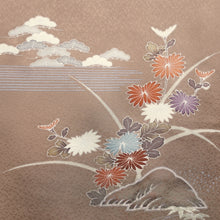 Load image into Gallery viewer, Kimono Rosybrown Chrysanthemum Pine Tree Silk #9146D4
