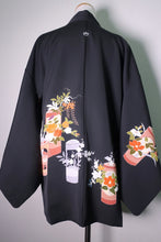 Load image into Gallery viewer, Haori Jacket Vintage(1950-1980) Black Flower Silk #8726J4