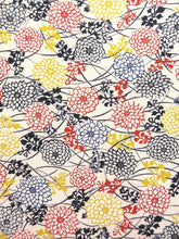 Load image into Gallery viewer, Haori Jacket Cream White Chrysanthemum #98