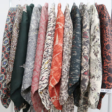 Load image into Gallery viewer, Bundle 12pcs Silk Vintage Haori Jacket Wholesale Bulk Free Shipping #790
