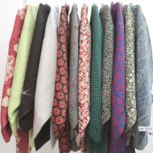 Load image into Gallery viewer, Bundle 12pcs Silk Vintage Haori Jacket Wholesale Bulk Free Shipping #761
