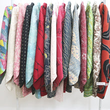 Load image into Gallery viewer, Bundle 15pcs Silk Haori Jacket Wholesale Bulk Free Shipping #635
