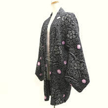 Load image into Gallery viewer, Haori Jacket Vintage(1950-1980) Black Shibori Flower Branch Silk #10033C4
