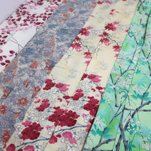 Load image into Gallery viewer, CC1001C1 Silk 8pcs Bundle Kimono Fabric Flower White Green 55.1x5.9in(140x15cm)
