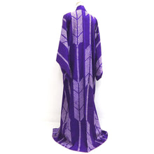 Load image into Gallery viewer, Kimono Vintage(1950-1980) Purple Shibori Yabane Silk #10263E4
