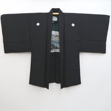 Load image into Gallery viewer, Men&#39;s Haori Vintage(1950-1980) Black Habutae Landscape Silk #9978C2
