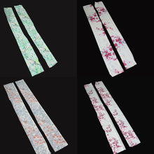 Load image into Gallery viewer, CC1001C1 Silk 8pcs Bundle Kimono Fabric Flower White Green 55.1x5.9in(140x15cm)
